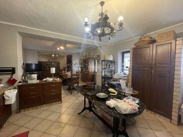 Villa Indipendente in vendita a Gambolò, Lombardia
