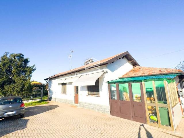 Villa Indipendente in vendita a Stradella, Gambolò