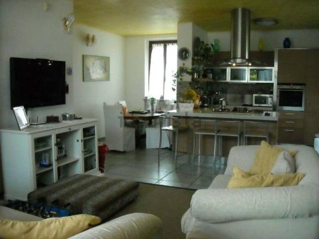 Villa Indipendente in vendita a Gambolò, Lombardia