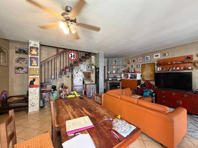 Villa Indipendente in vendita a Gambolò, Lombardia
