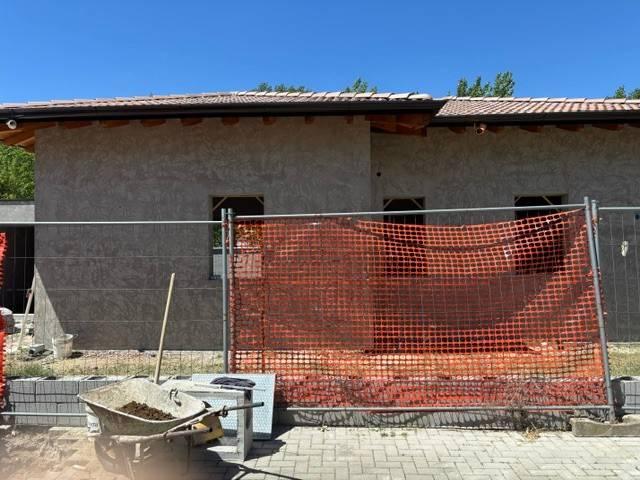 Villa Indipendente in vendita a Gambolò, Pavia