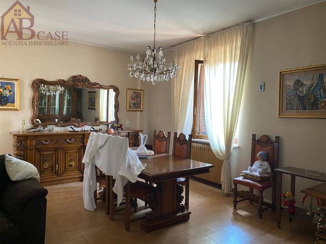Villa Indipendente in vendita a Gambolò, Pavia