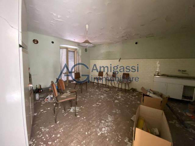 Villa Indipendente in vendita a Gandino, Lombardia