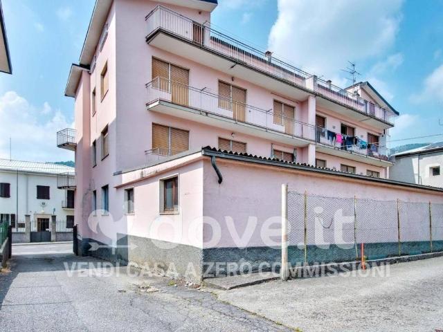 Villa Indipendente in vendita a Gandino, Lombardia