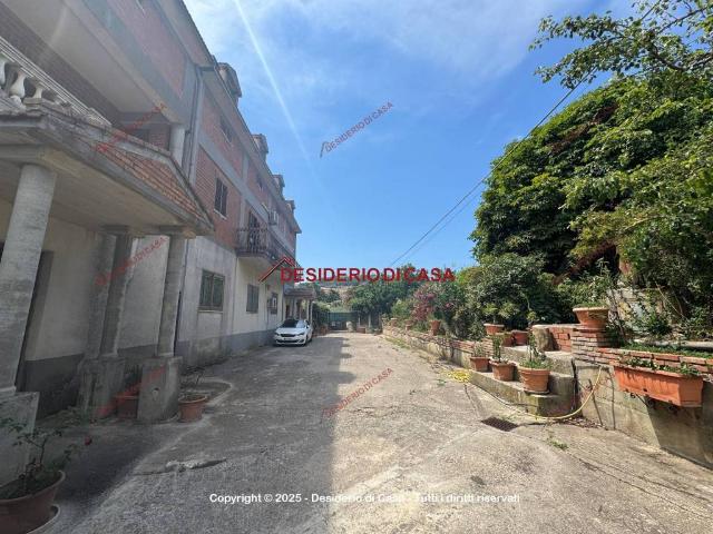 Villa Indipendente in vendita a Gangi, Sicilia
