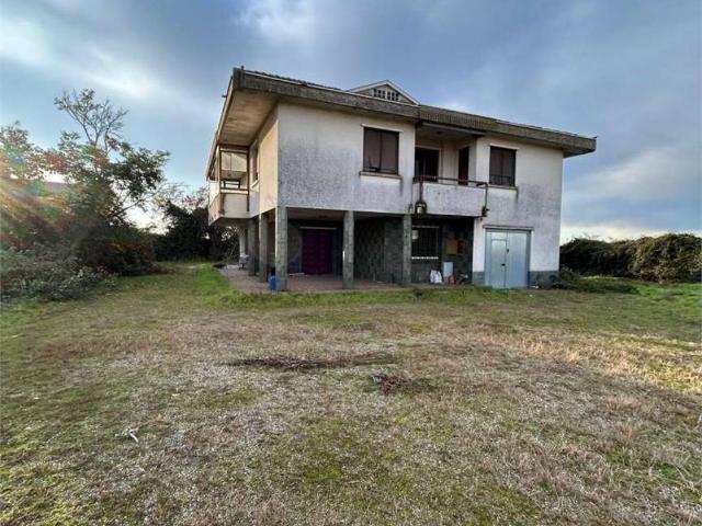 Villa Indipendente in vendita a Piemonte, Novara