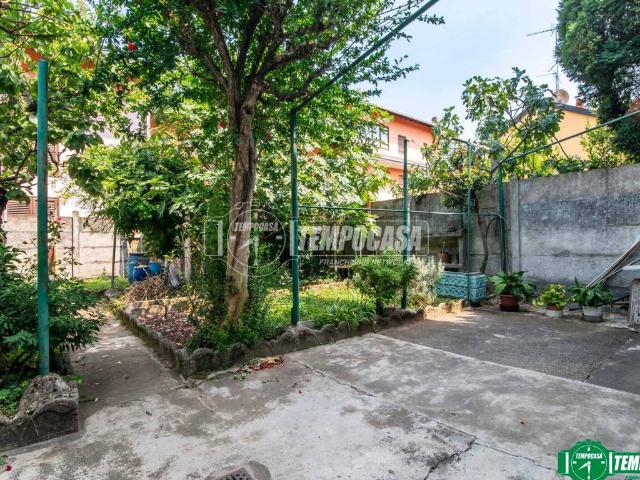 Villa Indipendente in vendita a Santa Maria Rossa, Garbagnate Milanese