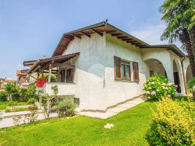 Villa Indipendente in vendita a Santa Maria Rossa, Garbagnate Milanese
