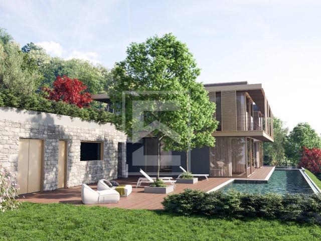 Villa Indipendente in vendita a Comunità Montana Parco Alto Garda bresciano, Gardone Riviera