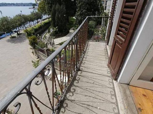 Villa Indipendente in vendita a Comunità Montana Parco Alto Garda bresciano, Gardone Riviera