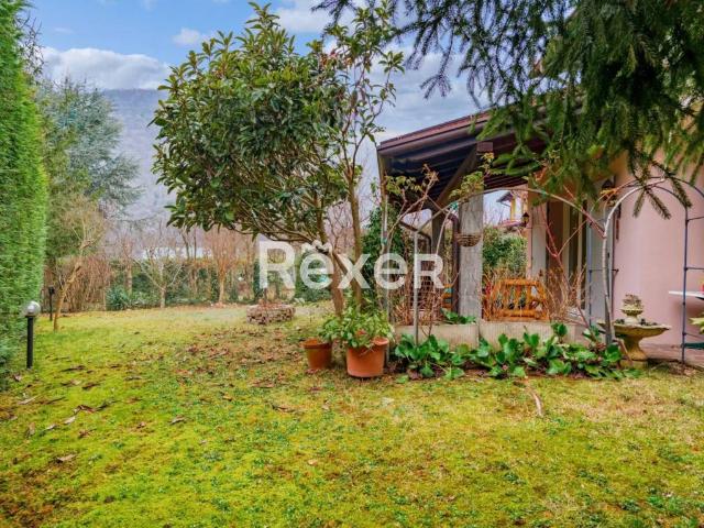 Villa Indipendente in vendita a Comunità Montana Parco Alto Garda bresciano, Gardone Riviera