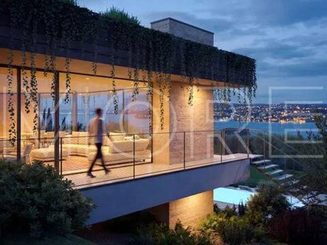 Villa Indipendente in vendita a Comunità Montana Parco Alto Garda bresciano, Gardone Riviera
