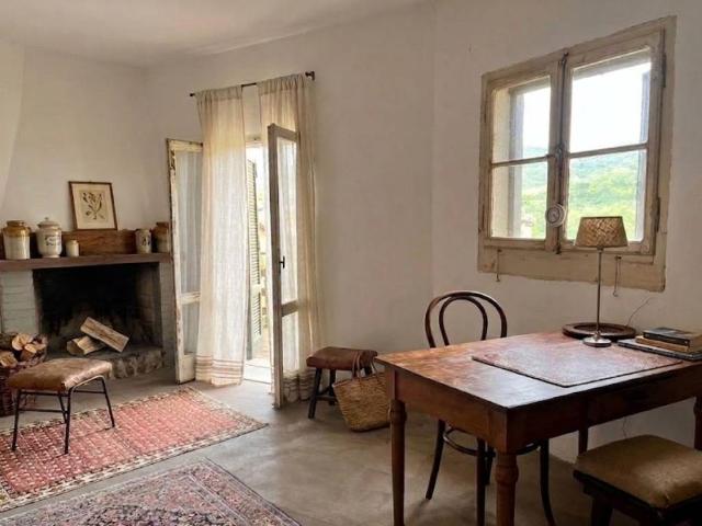 Villa Indipendente in vendita a Comunità Montana Parco Alto Garda bresciano, Gardone Riviera