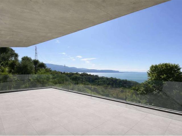 Villa Indipendente in vendita a Comunità Montana Parco Alto Garda bresciano, Gardone Riviera