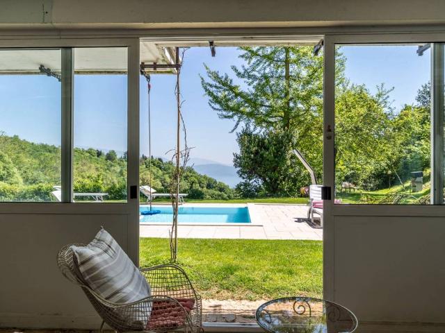 Villa Indipendente in vendita a Comunità Montana Parco Alto Garda bresciano, Gardone Riviera