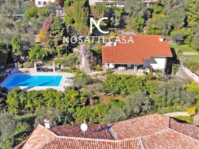 Villa Indipendente in vendita a Comunità Montana Parco Alto Garda bresciano, Gargnano