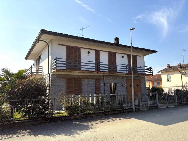 Villa Indipendente in vendita a Garlasco, Lombardia