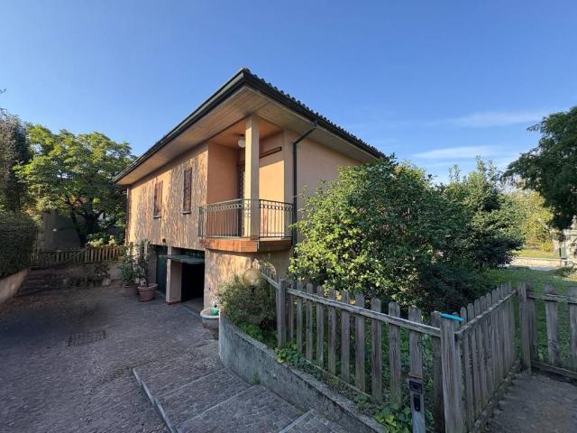 Villa Indipendente in vendita a Garlasco, Lombardia
