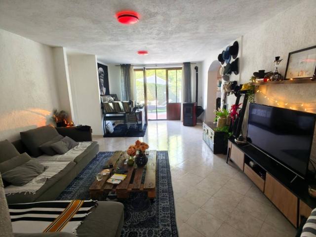 Villa Indipendente in vendita a Garlenda, Liguria