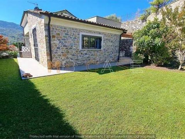 Villa Indipendente in vendita a Garlenda, Liguria
