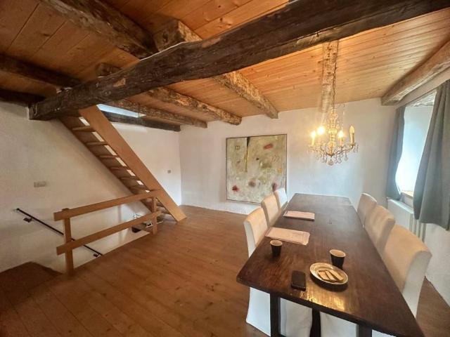 Villa Indipendente in vendita a Garzeno, Lombardia