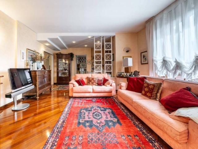 Villa Indipendente in vendita a Praticello, Gattatico