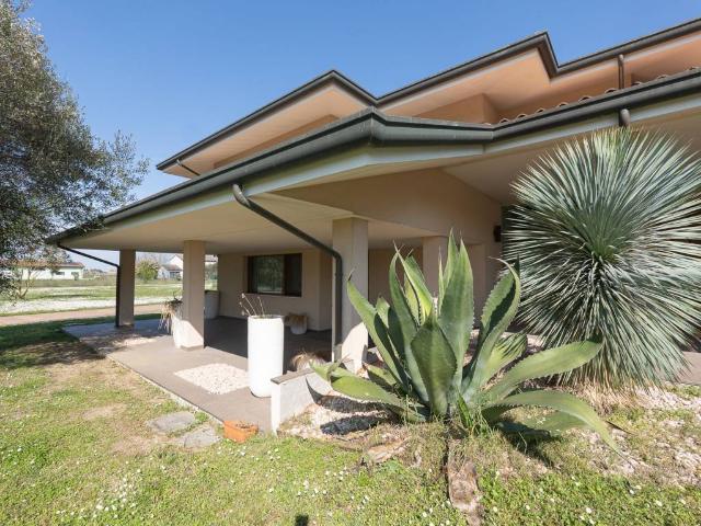Villa Indipendente in vendita a Sant Angelo, Gatteo