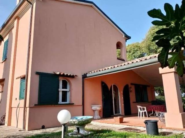 Villa Indipendente in vendita a Sala di Cesenatico, Cesenatico