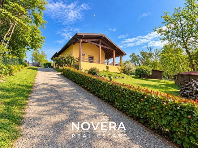 Villa Indipendente in vendita a Gattico, Novara