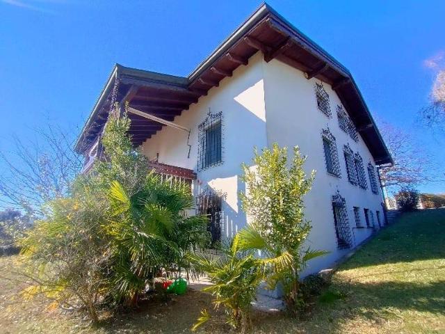 Villa Indipendente in vendita a Scella, Gattico