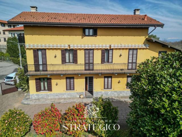 Villa Indipendente in vendita a Gattico, Novara
