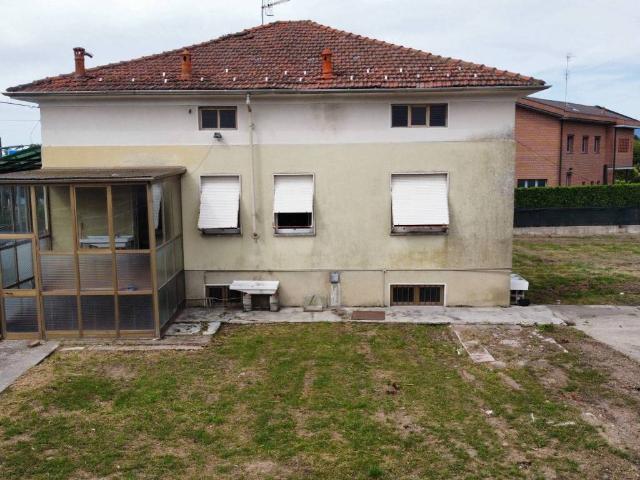 Villa Indipendente in vendita a Gattico-Veruno, Piemonte