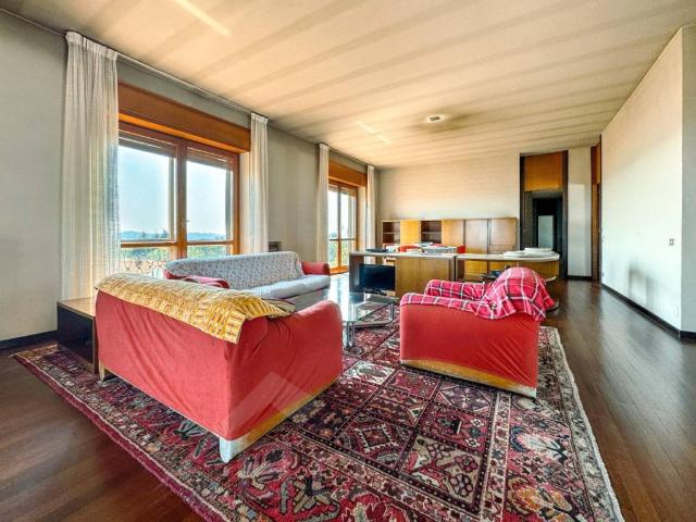 Villa Indipendente in vendita a Gattico-Veruno, Piemonte