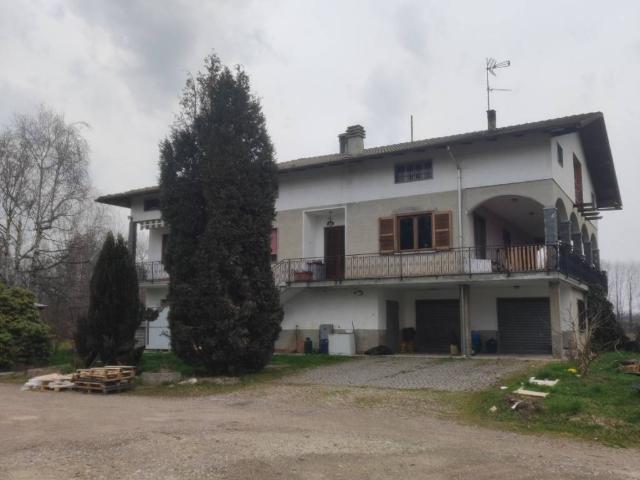 Villa Indipendente in vendita a Piemonte, Vercelli