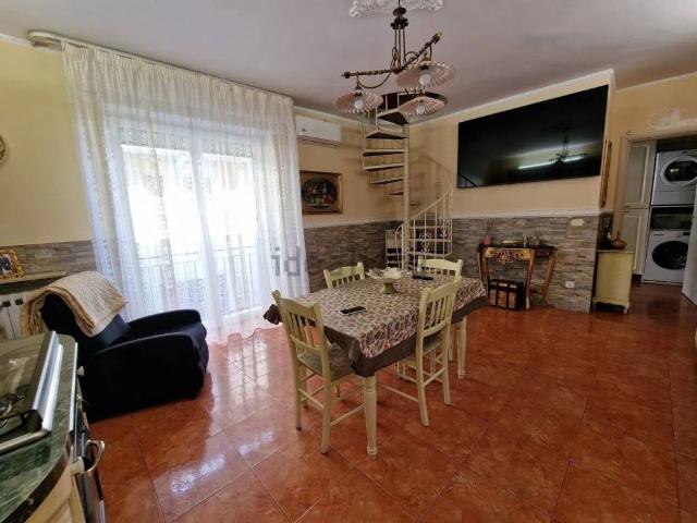 Villa Indipendente in vendita a Piemonte, Vercelli