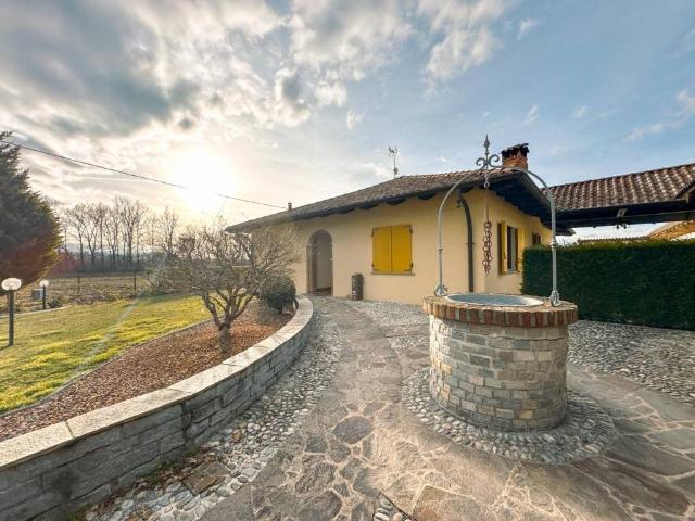 Villa Indipendente in vendita a Località San Bernardo, Piemonte