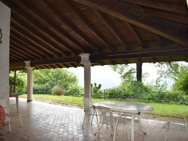 Villa Indipendente in vendita a Comunità montana della Valle Sabbia, Gavardo