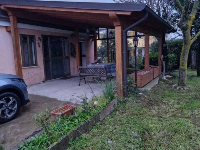 Villa Indipendente in vendita a Gavello, Veneto