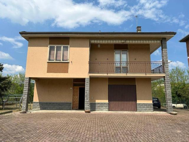 Villa Indipendente in vendita a Piemonte, Alessandria