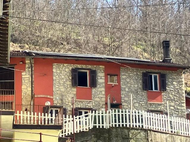 Villa Indipendente in vendita a Piemonte, Alessandria