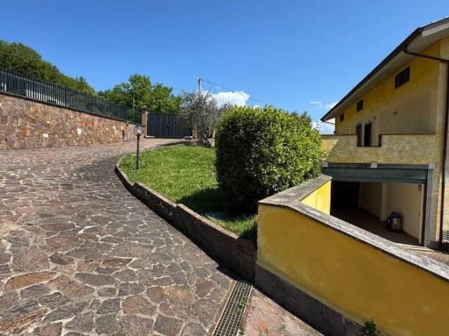 Villa Indipendente in vendita a Roma Capitale, Lazio
