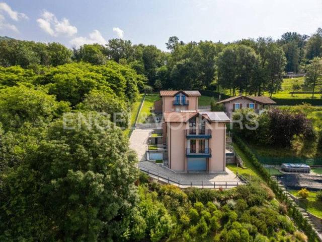 Villa Indipendente in vendita a Comunità Montana Valli del Verbano, Gavirate