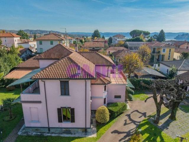 Villa Indipendente in vendita a Comunità Montana Valli del Verbano, Gavirate