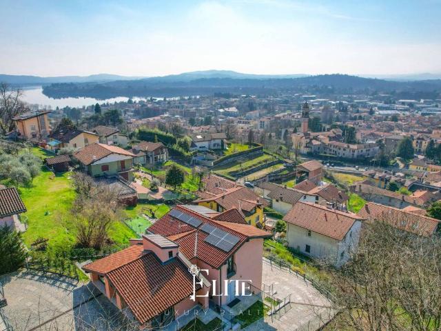 Villa Indipendente in vendita a Comunità Montana Valli del Verbano, Gavirate