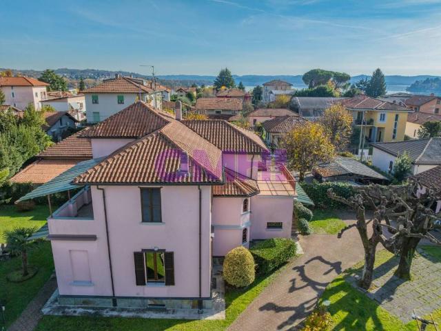 Villa Indipendente in vendita a Comunità Montana Valli del Verbano, Gavirate