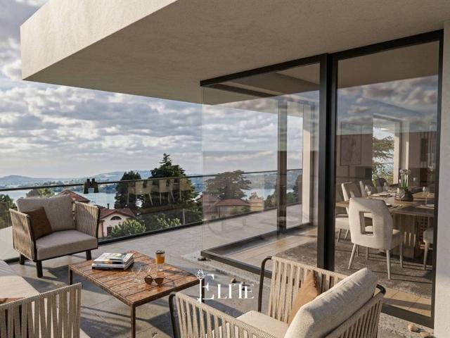 Villa Indipendente in vendita a Comunità Montana Valli del Verbano, Gavirate