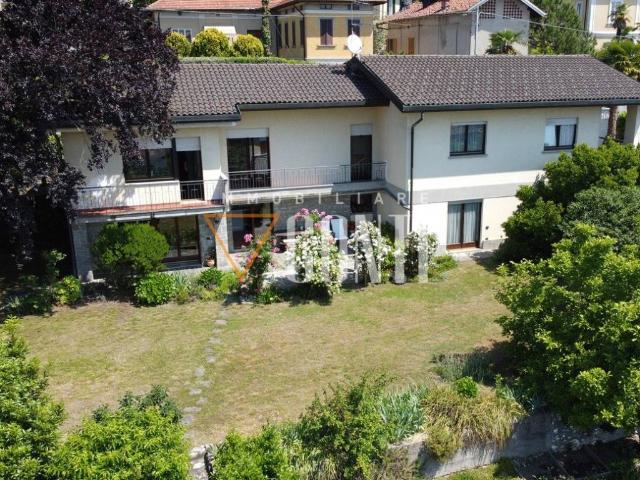Villa Indipendente in vendita a Comunità Montana Valli del Verbano, Gavirate