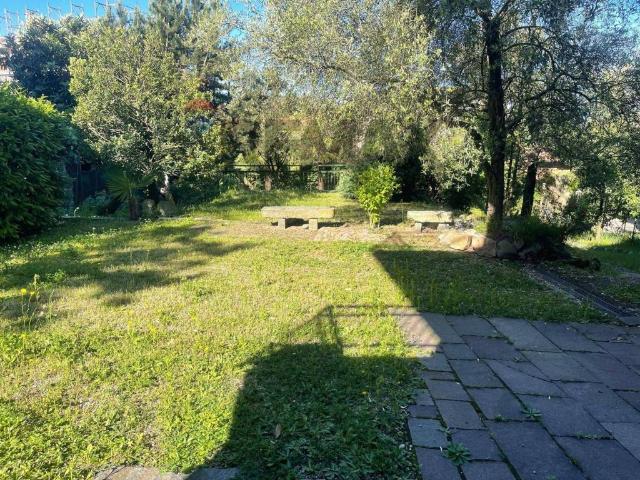 Villa Indipendente in vendita a Comunità Montana Valli del Verbano, Gavirate