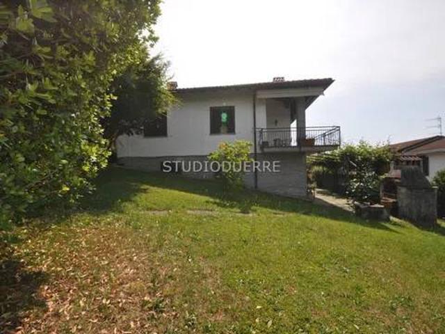 Villa Indipendente in vendita a Comunità Montana Valli del Verbano, Gavirate