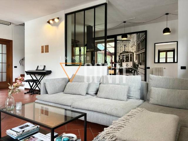 Villa Indipendente in vendita a Comunità Montana Valli del Verbano, Gavirate